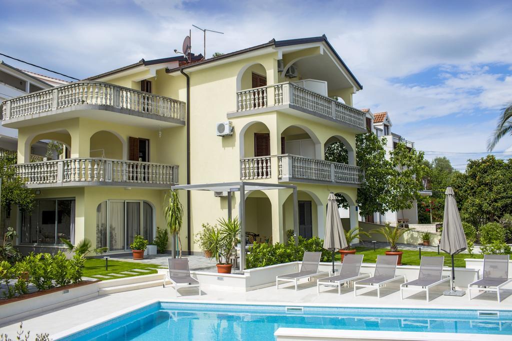 Apartments Bago Trogir Exterior photo