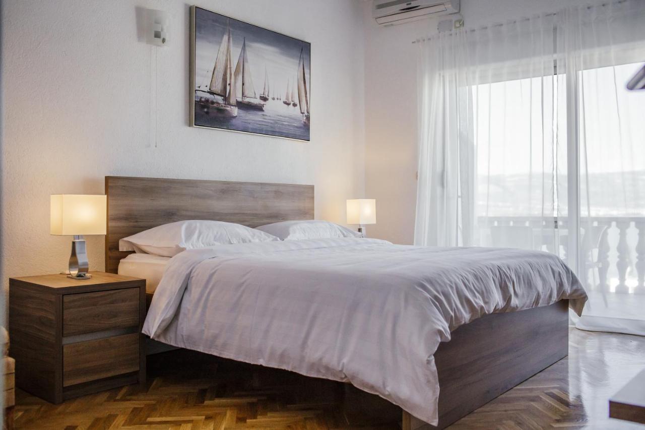 Apartments Bago Trogir Exterior photo